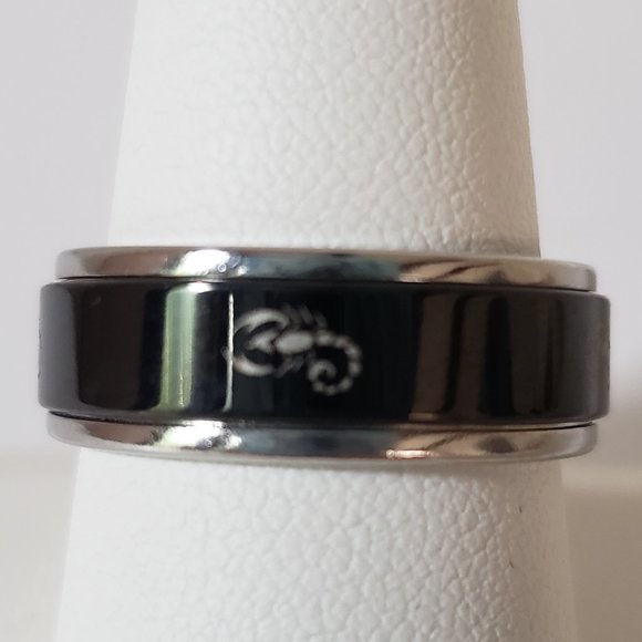 Men's Scorpion Spinner Ring - Picture 1 of 4